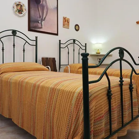 Flora By Salento Affitti ヴィラ *