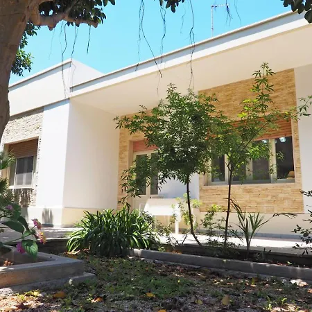 Flora By Salento Affitti ヴィラ トッレ・スーダ